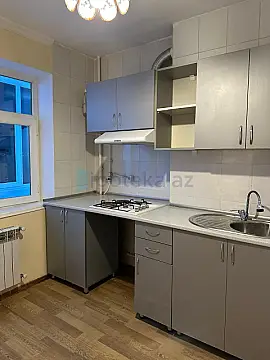 Satılır 1 otaqlı köhnə tikili 44 m²
