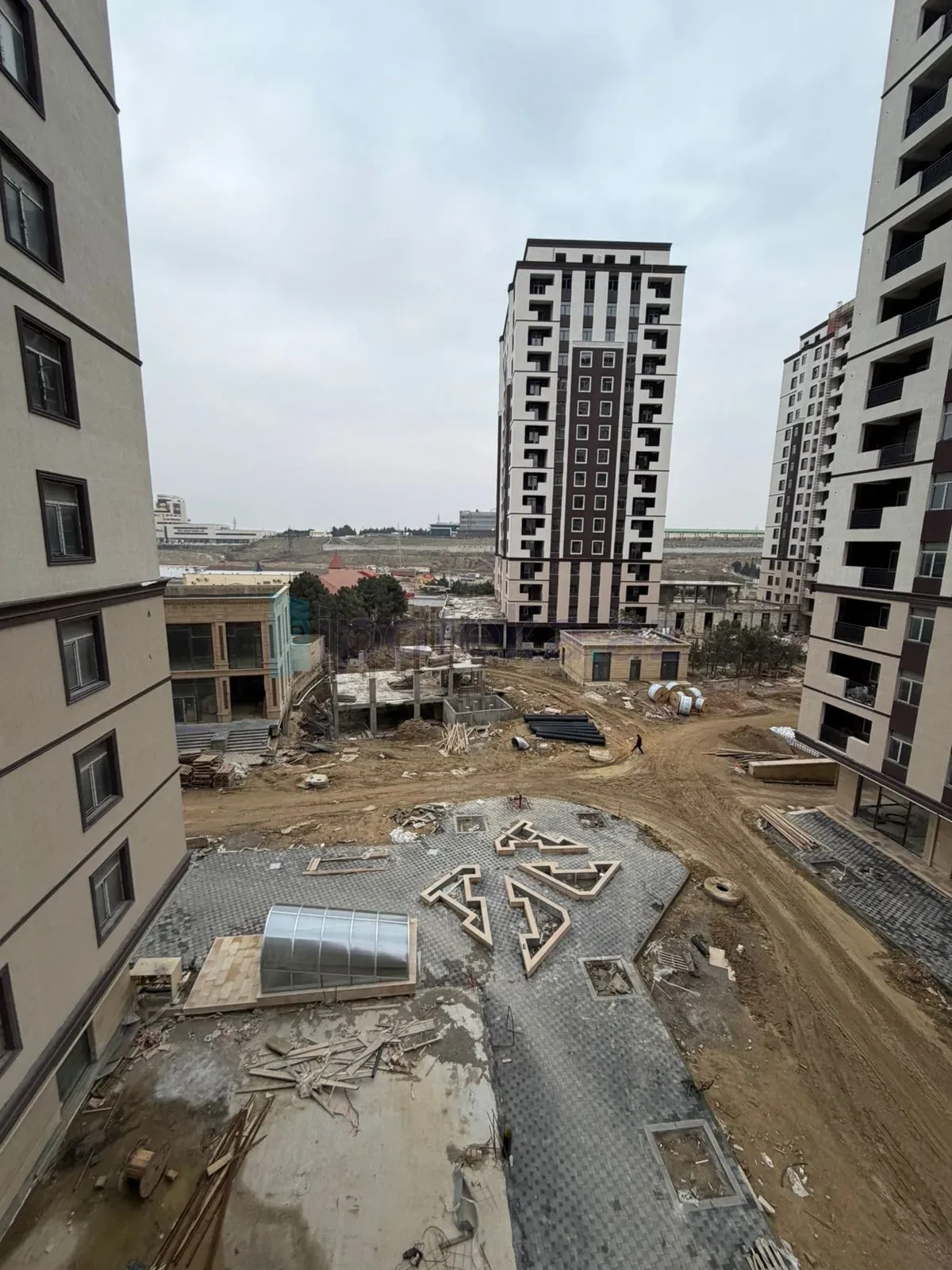 Satılır 3 otaqlı yeni tikili 103 m²