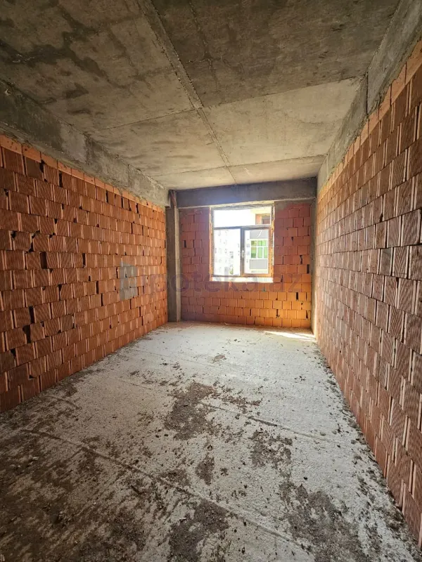 Satılır 2 otaqlı yeni tikili 83 m²