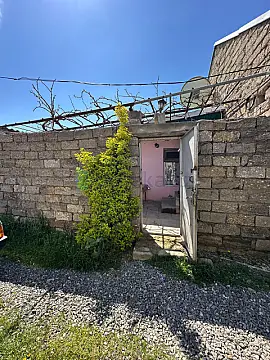Satılır 4 otaqlı həyət evi 80 m²