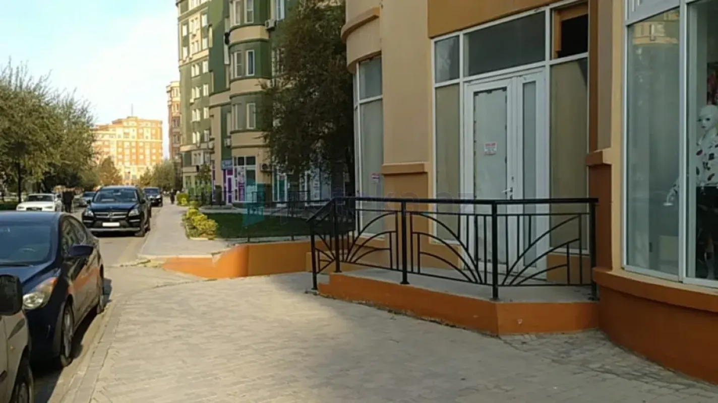 Satılır 1 otaqlı obyekt 90 m²