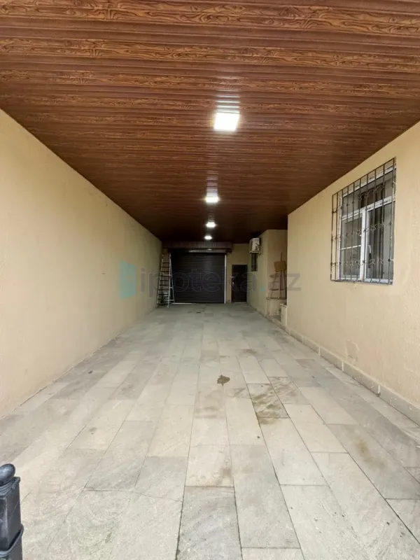 Satılır 5 otaqlı həyət evi 240 m²