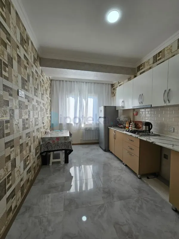 Satılır 3 otaqlı yeni tikili 72 m²