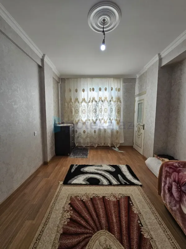 Satılır 3 otaqlı yeni tikili 72 m²