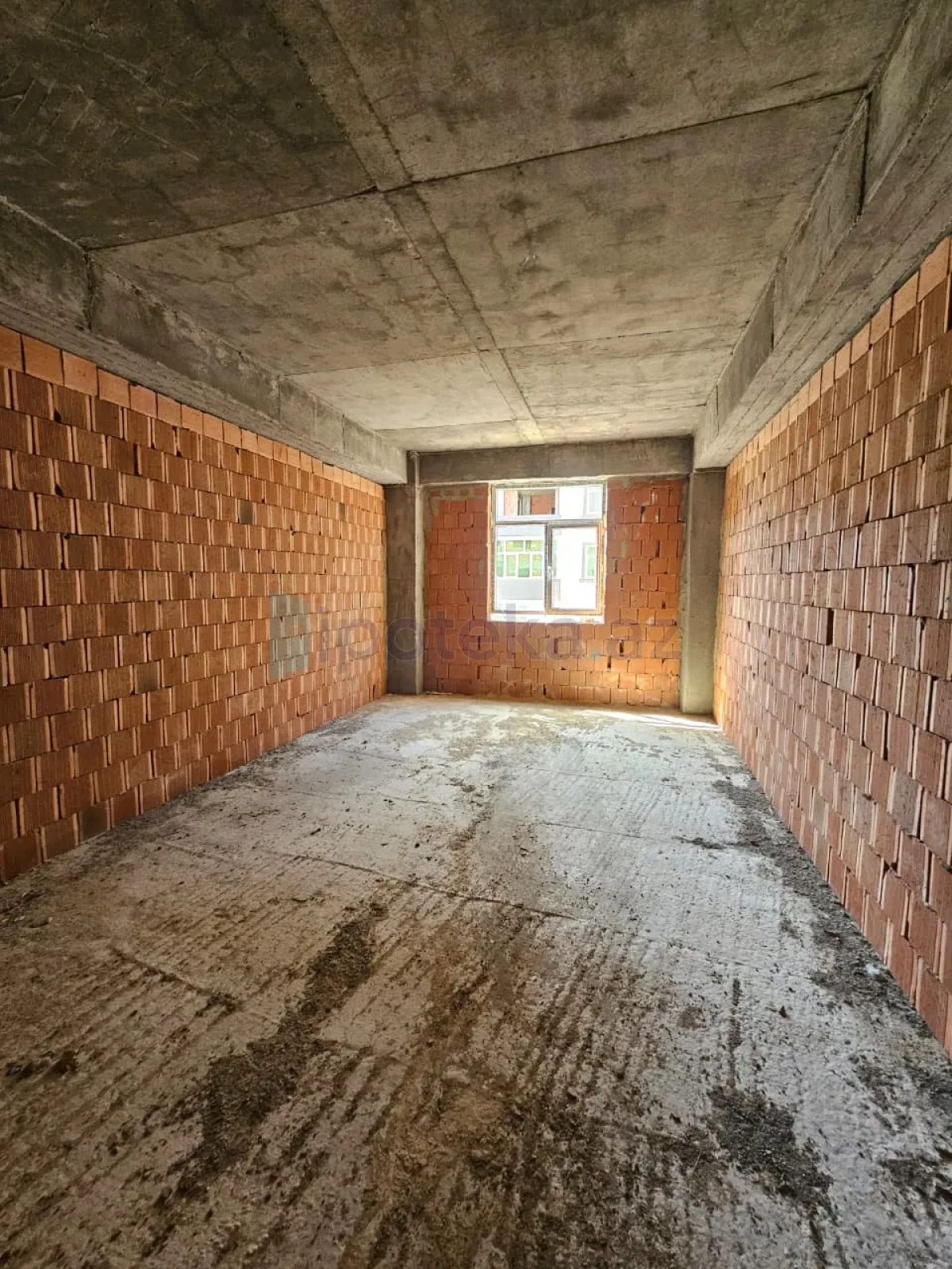 Satılır 2 otaqlı yeni tikili 83 m²