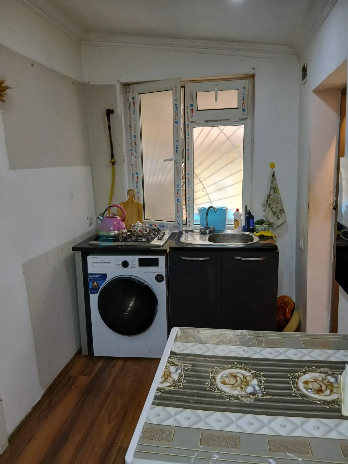 Satılır 1 otaqlı köhnə tikili 34 m²