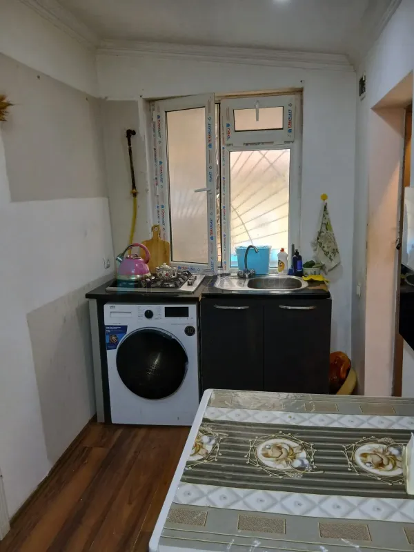 Satılır 1 otaqlı köhnə tikili 34 m²