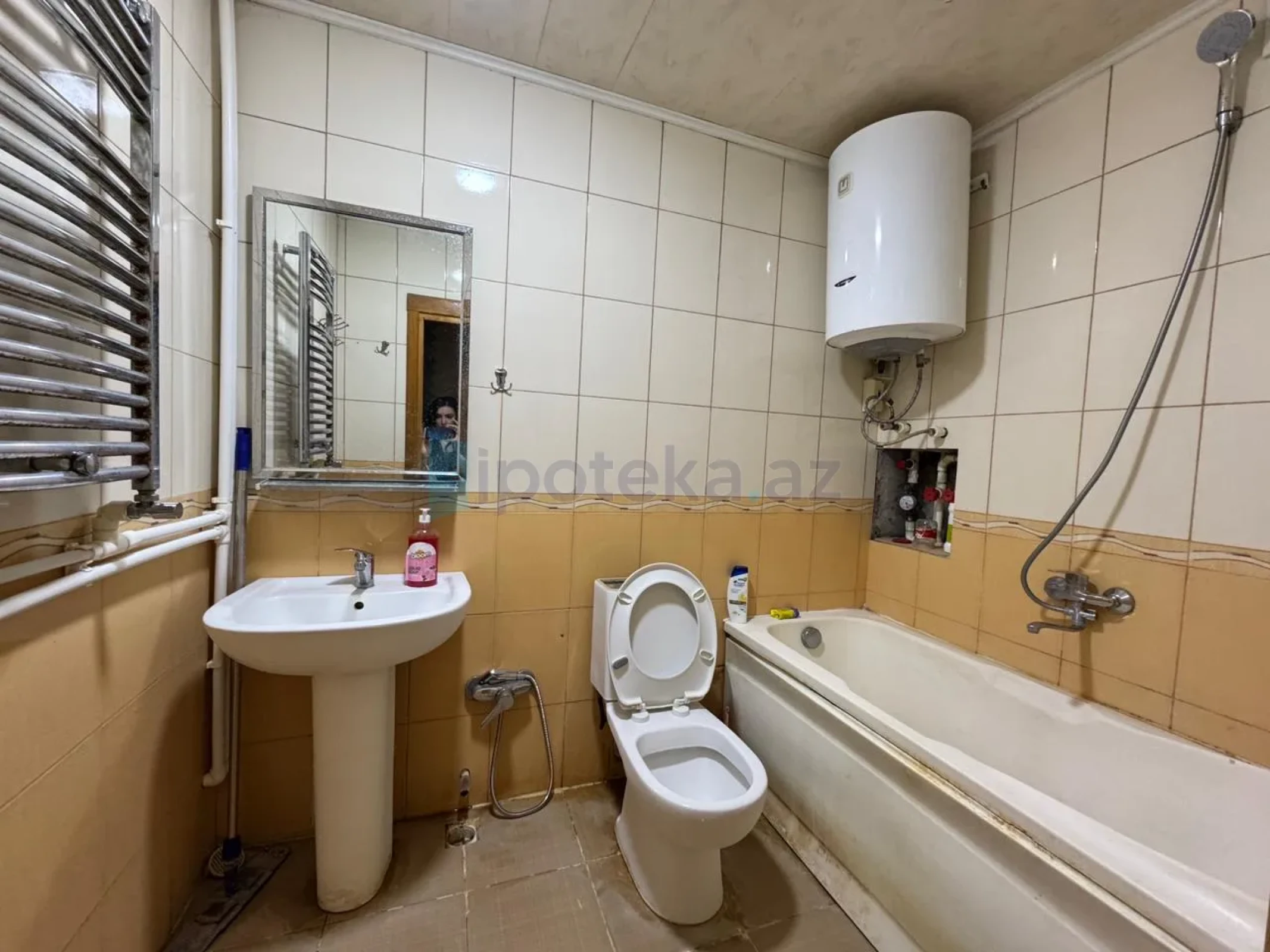 Satılır 2 otaqlı yeni tikili 75 m²
