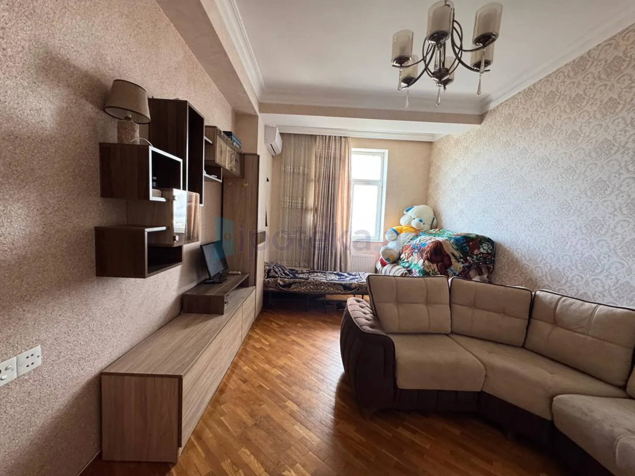 Satılır 2 otaqlı yeni tikili 75 m²