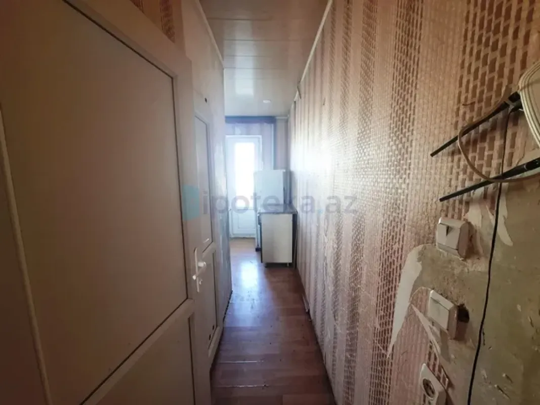 Satılır 2 otaqlı köhnə tikili 65 m²