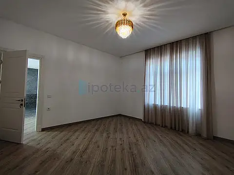 Satılır 4 otaqlı həyət evi 200 m²