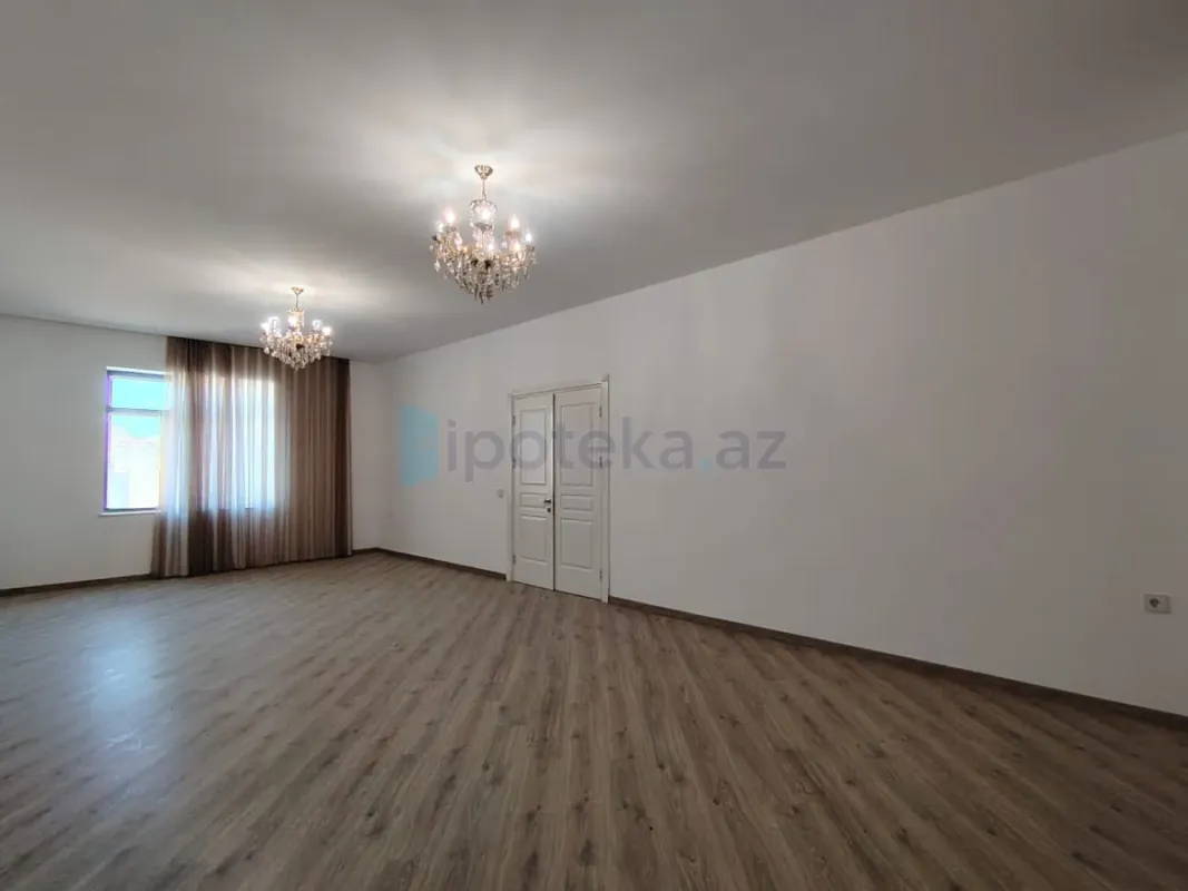 Satılır 4 otaqlı həyət evi 200 m²