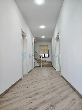 Satılır 4 otaqlı həyət evi 200 m²