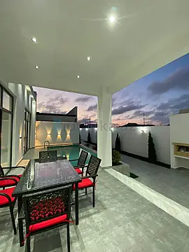 Satılır 4 otaqlı mənzil 150 m²