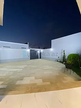 Satılır 4 otaqlı mənzil 150 m²