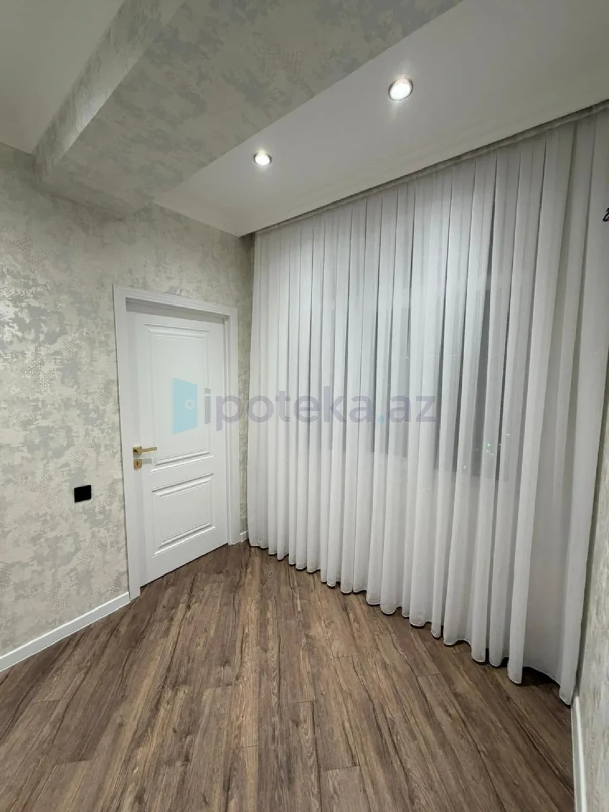 Satılır 2 otaqlı yeni tikili 47 m²
