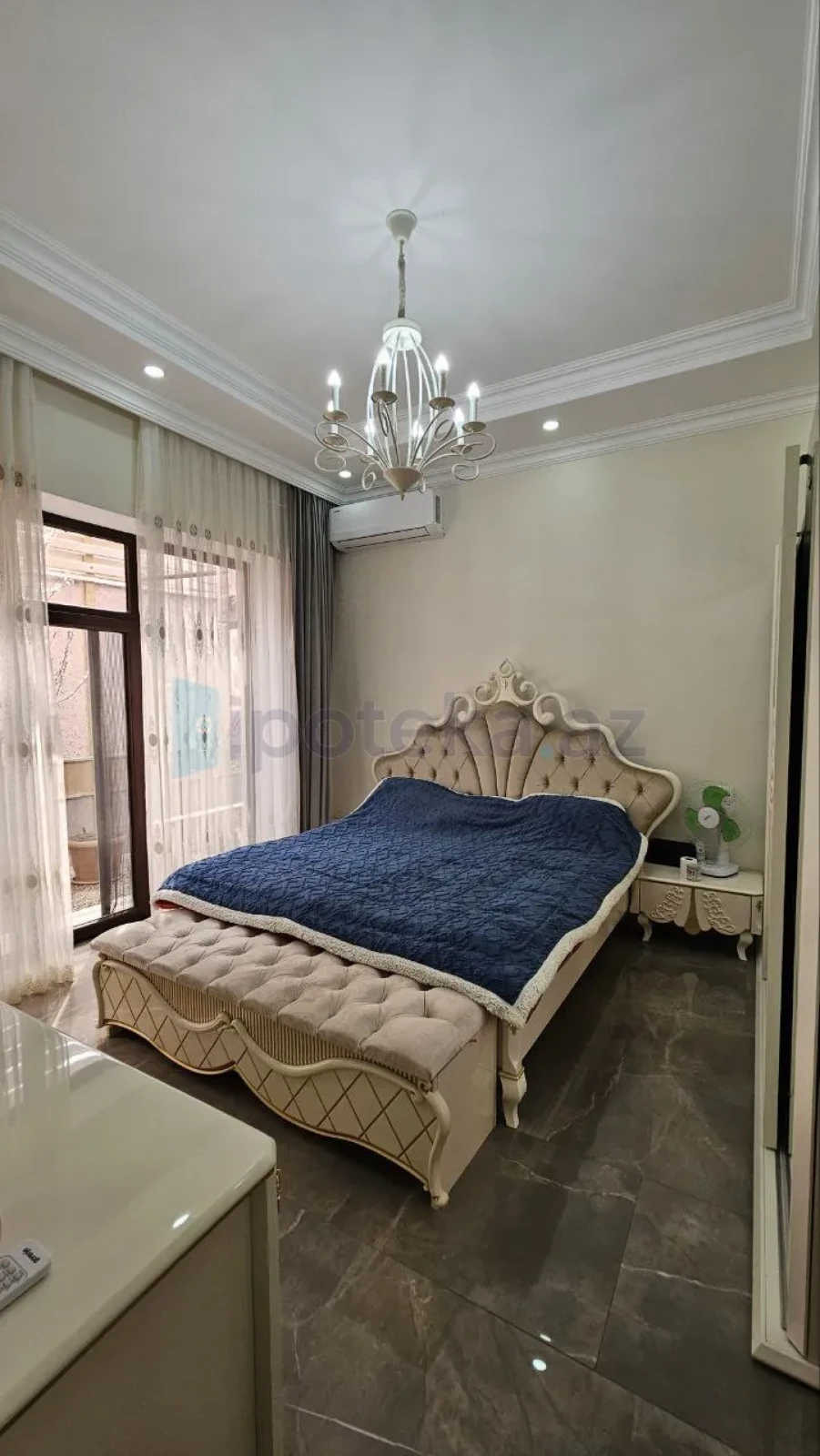 Satılır 6 otaqlı mənzil 450 m²