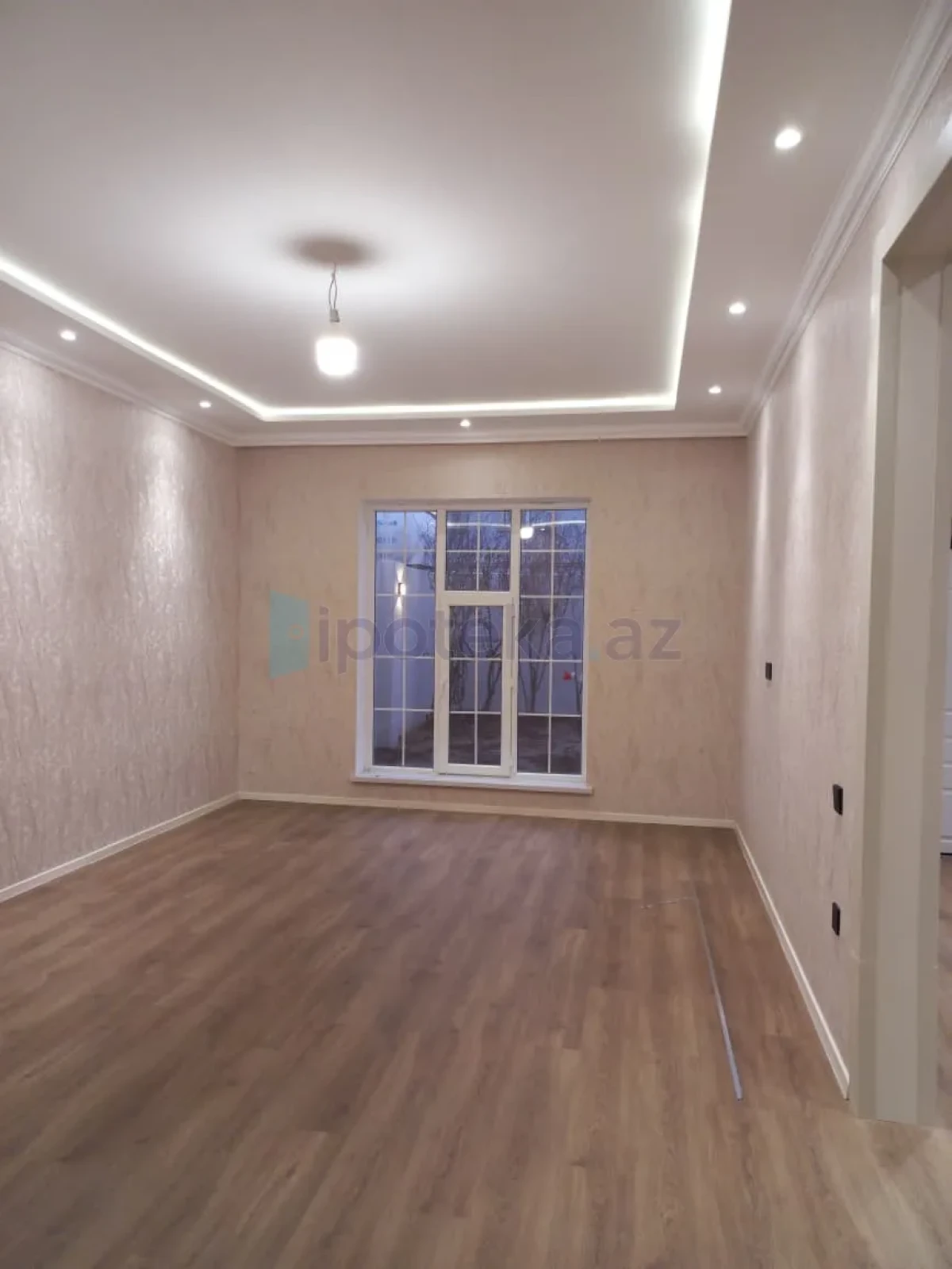 Satılır 5 otaqlı həyət evi 207 m²