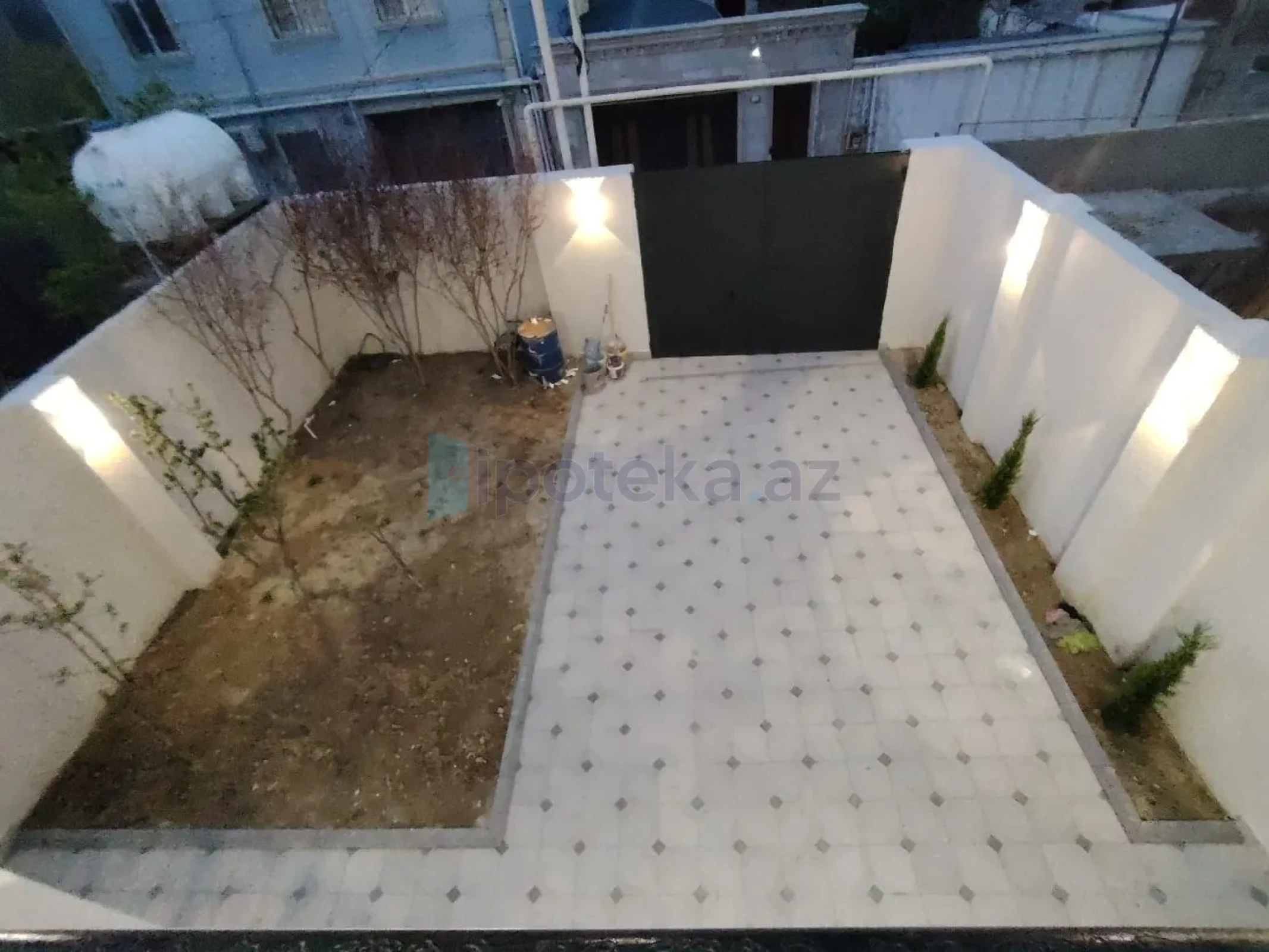 Satılır 5 otaqlı həyət evi 207 m²