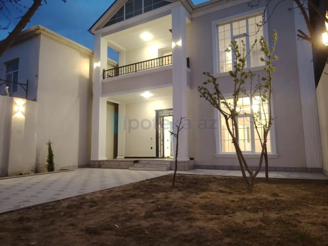 Satılır 5 otaqlı həyət evi 207 m²