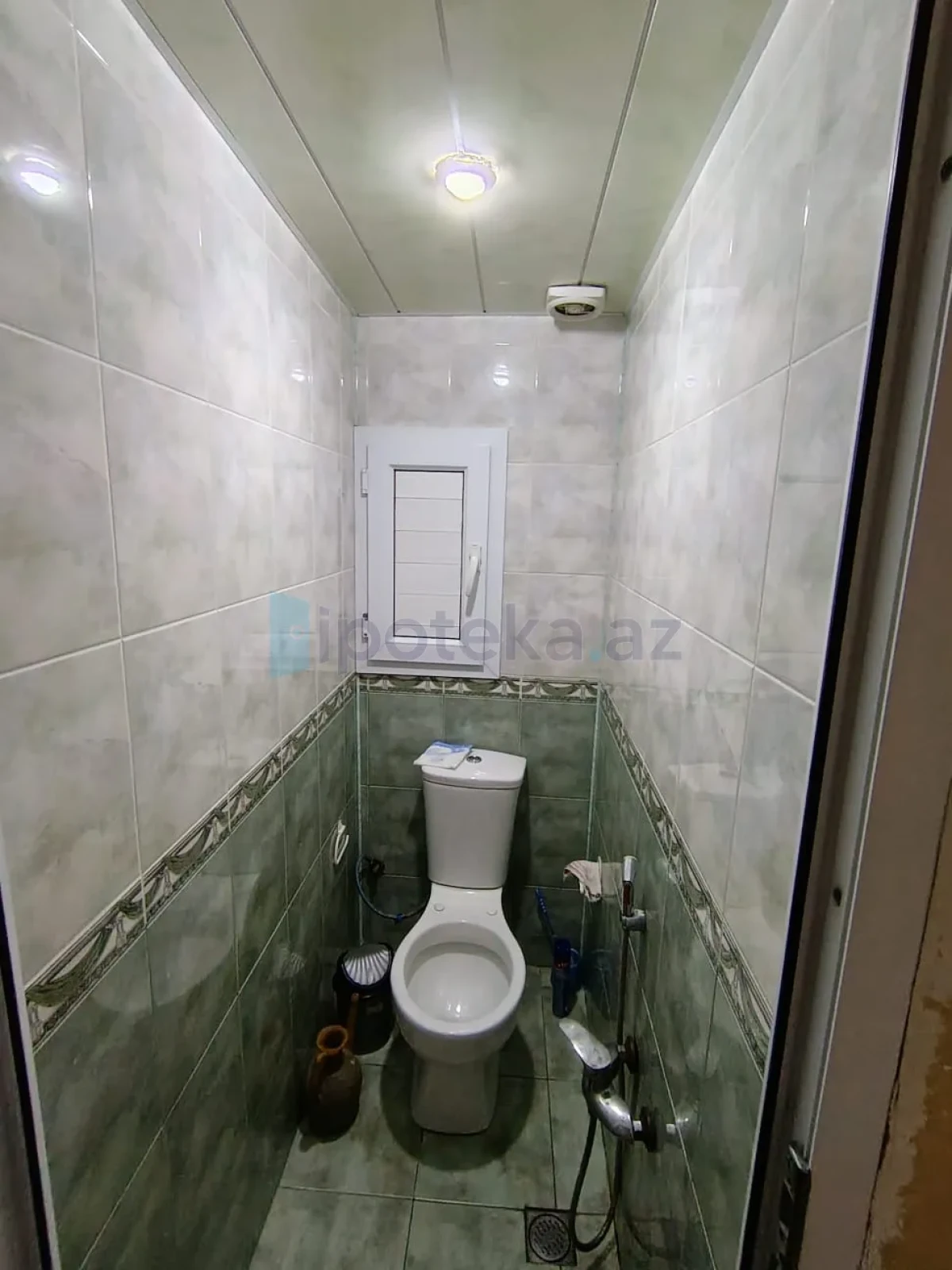 Satılır 4 otaqlı köhnə tikili 97 m²