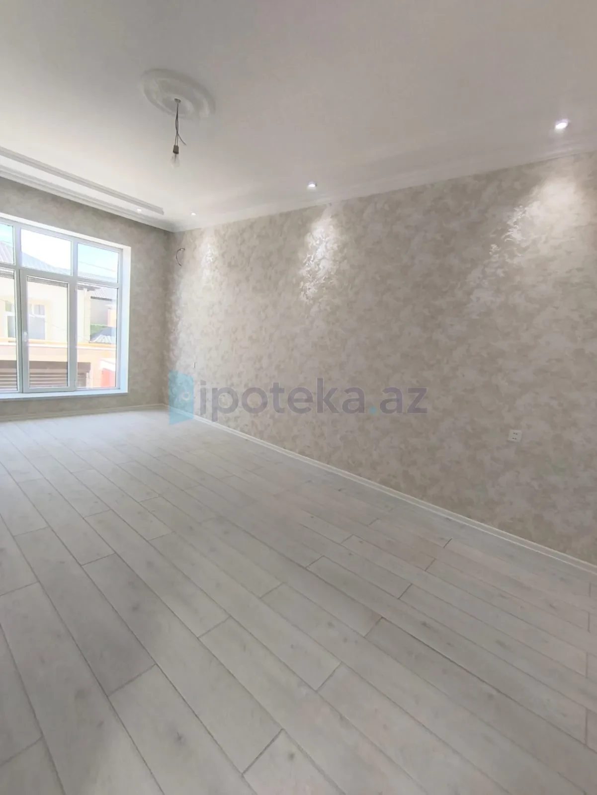 Satılır 3 otaqlı həyət evi 130 m²