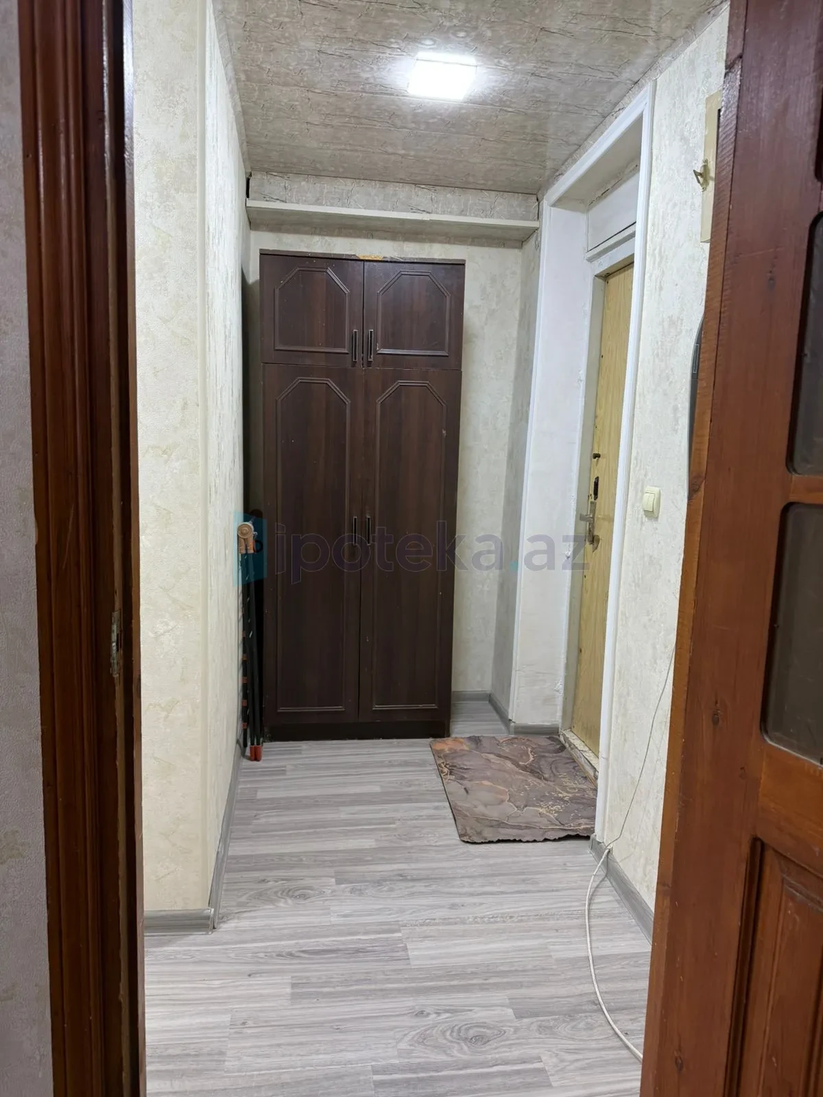 Satılır 1 otaqlı köhnə tikili 30 m²