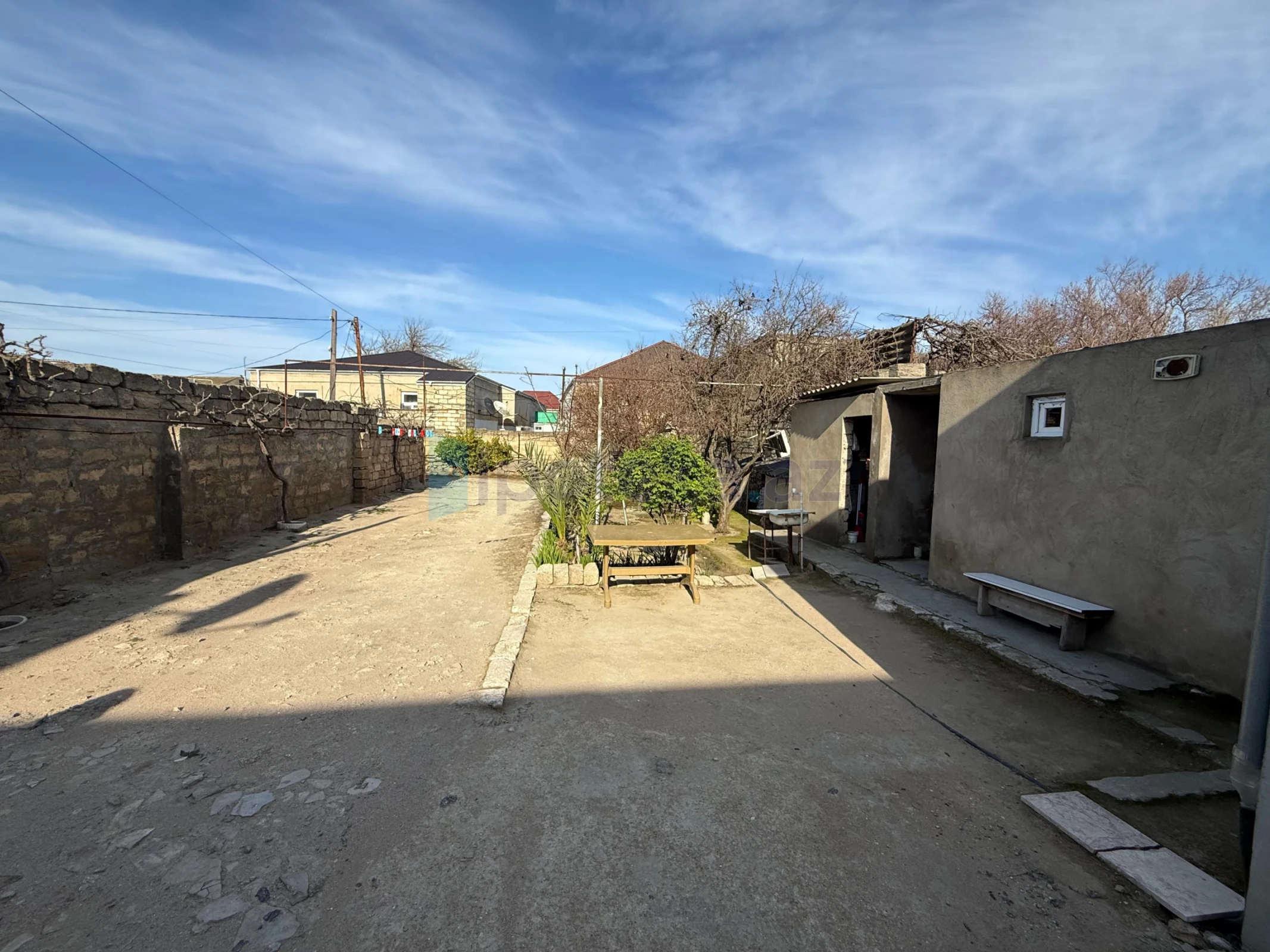 Satılır 4 otaqlı həyət evi 100 m²