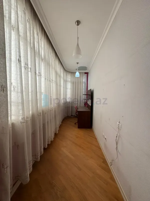 Satılır 3 otaqlı yeni tikili 153 m²