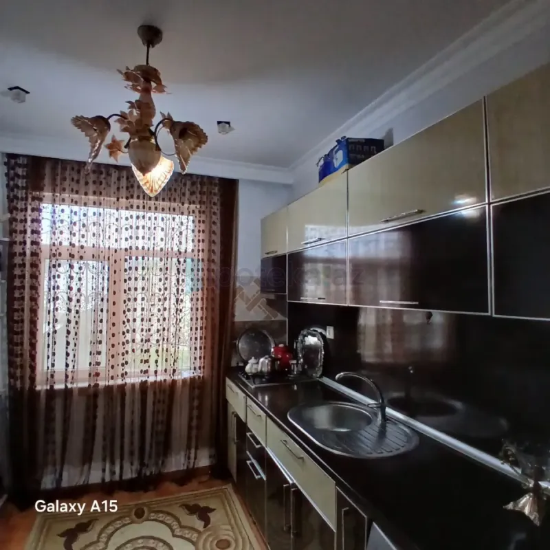 Satılır 3 otaqlı həyət evi 150 m²