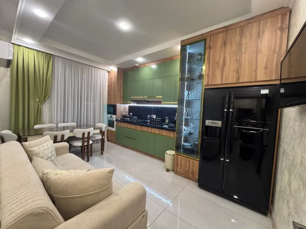 Satılır 2 otaqlı yeni tikili 87 m²