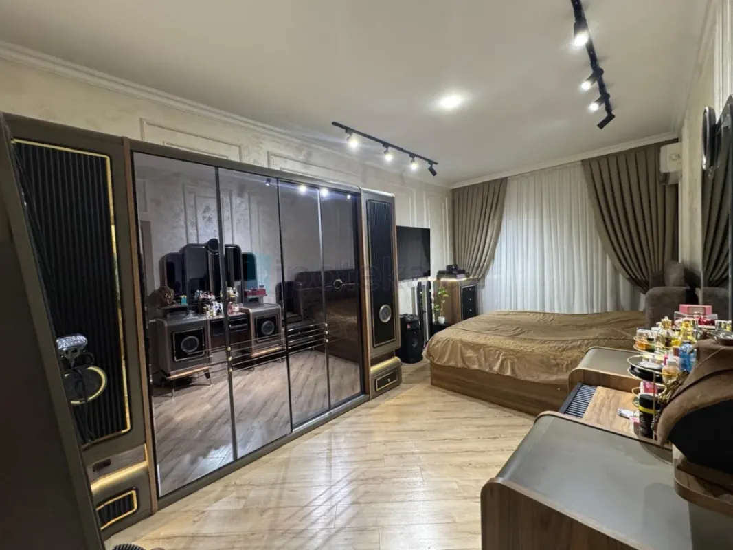 Satılır 2 otaqlı yeni tikili 87 m²