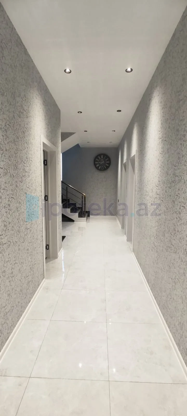 Satılır 5 otaqlı həyət evi 170 m²