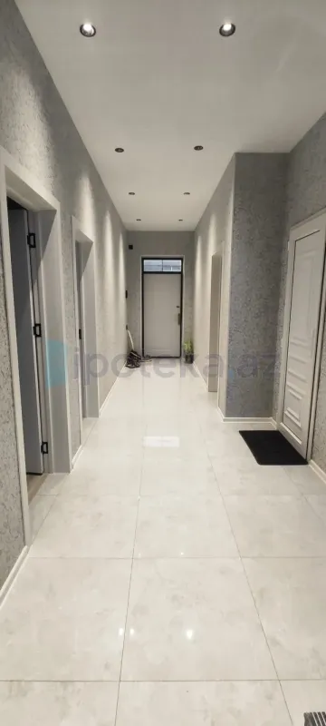Satılır 5 otaqlı həyət evi 170 m²