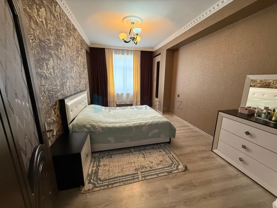 Satılır 3 otaqlı yeni tikili 90 m²
