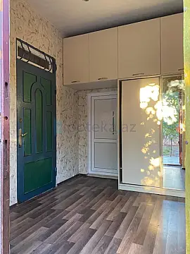 Satılır 4 otaqlı həyət evi 200 m²