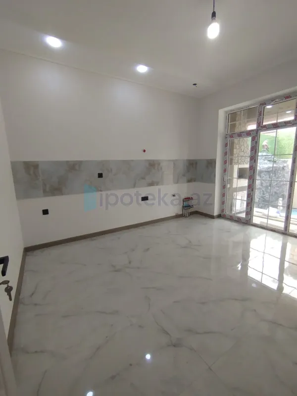 Satılır 4 otaqlı həyət evi 140 m²