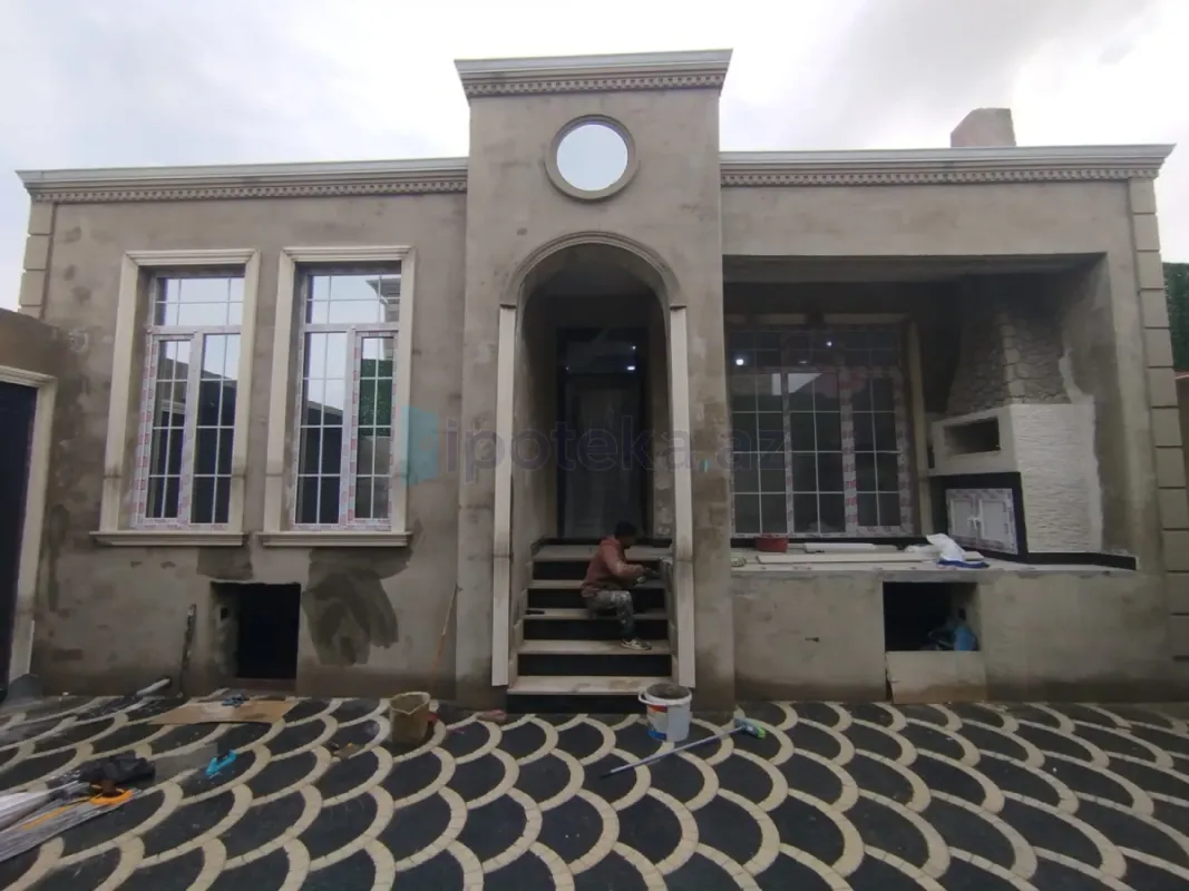 Satılır 4 otaqlı həyət evi 140 m²