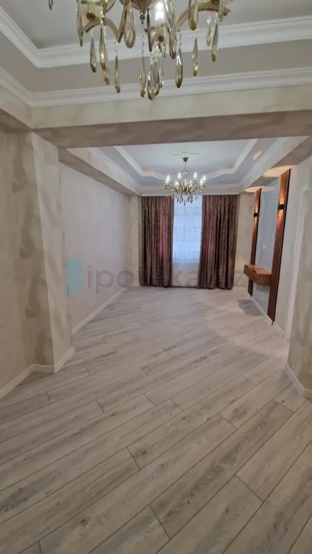Satılır 3 otaqlı yeni tikili 73 m²