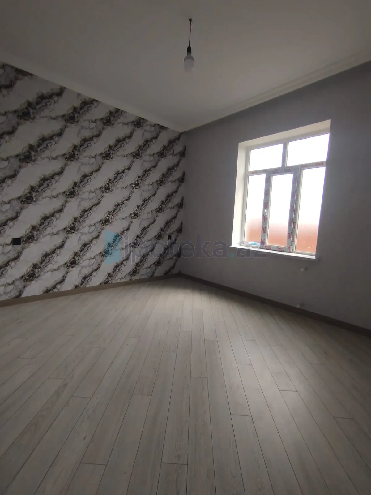 Satılır 4 otaqlı həyət evi 140 m²