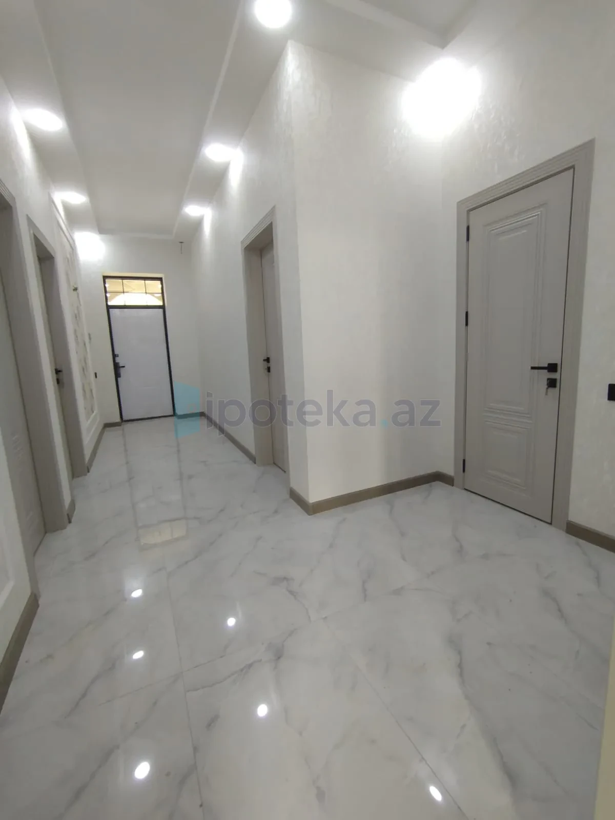 Satılır 4 otaqlı həyət evi 140 m²