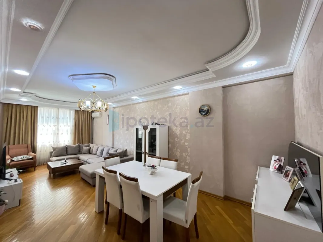 Satılır 3 otaqlı yeni tikili 165 m²