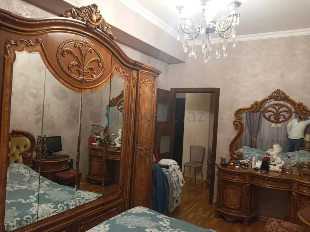 Satılır 2 otaqlı yeni tikili 60 m²