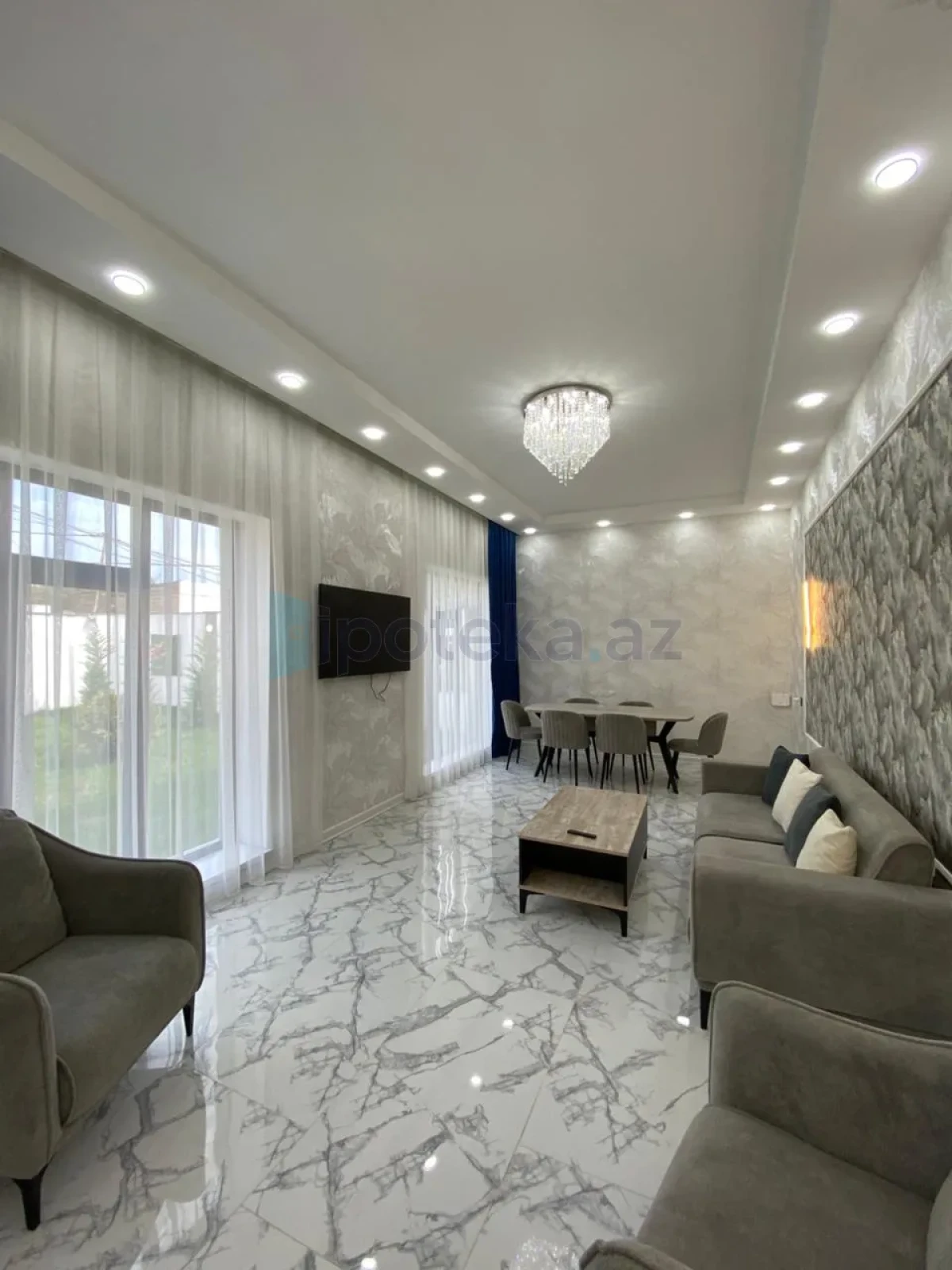 Satılır 4 otaqlı mənzil 150 m²