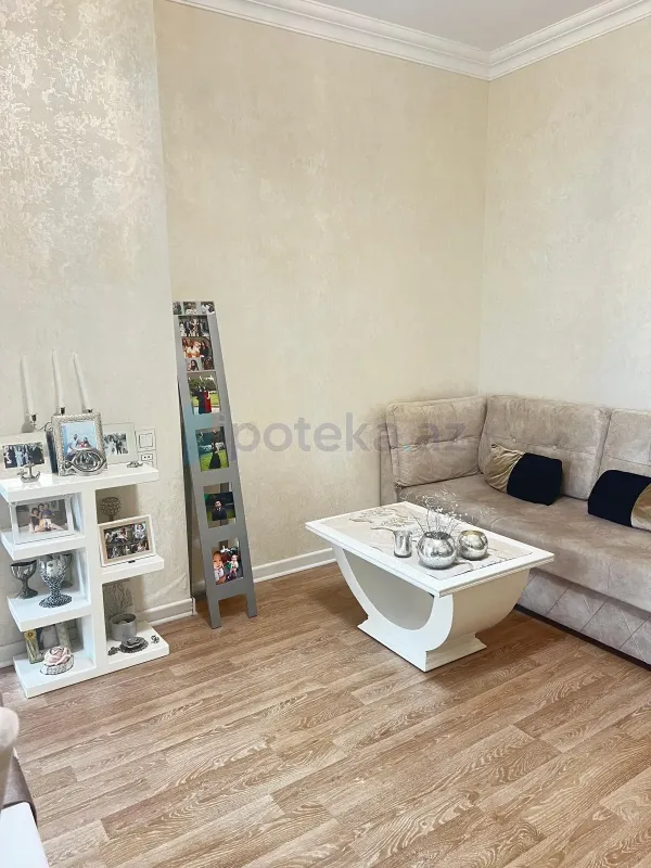 Satılır 1 otaqlı yeni tikili 42 m²