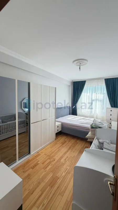 Satılır 2 otaqlı yeni tikili 87 m²