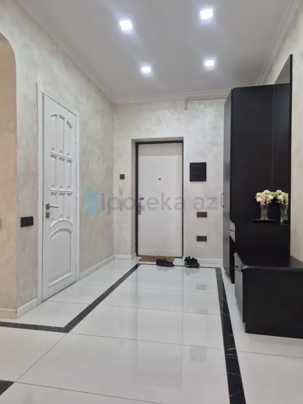 Satılır 3 otaqlı yeni tikili 149 m²