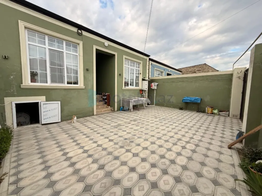 Satılır 4 otaqlı həyət evi 100 m²