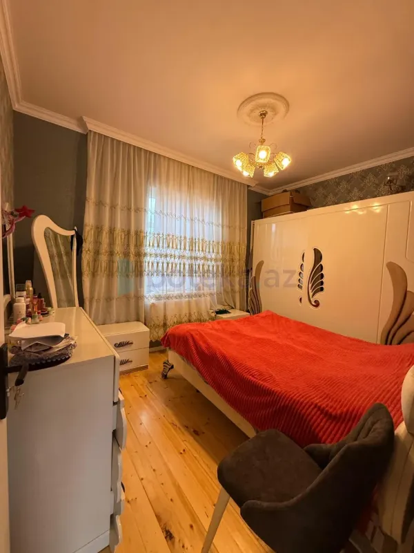 Satılır 4 otaqlı həyət evi 100 m²