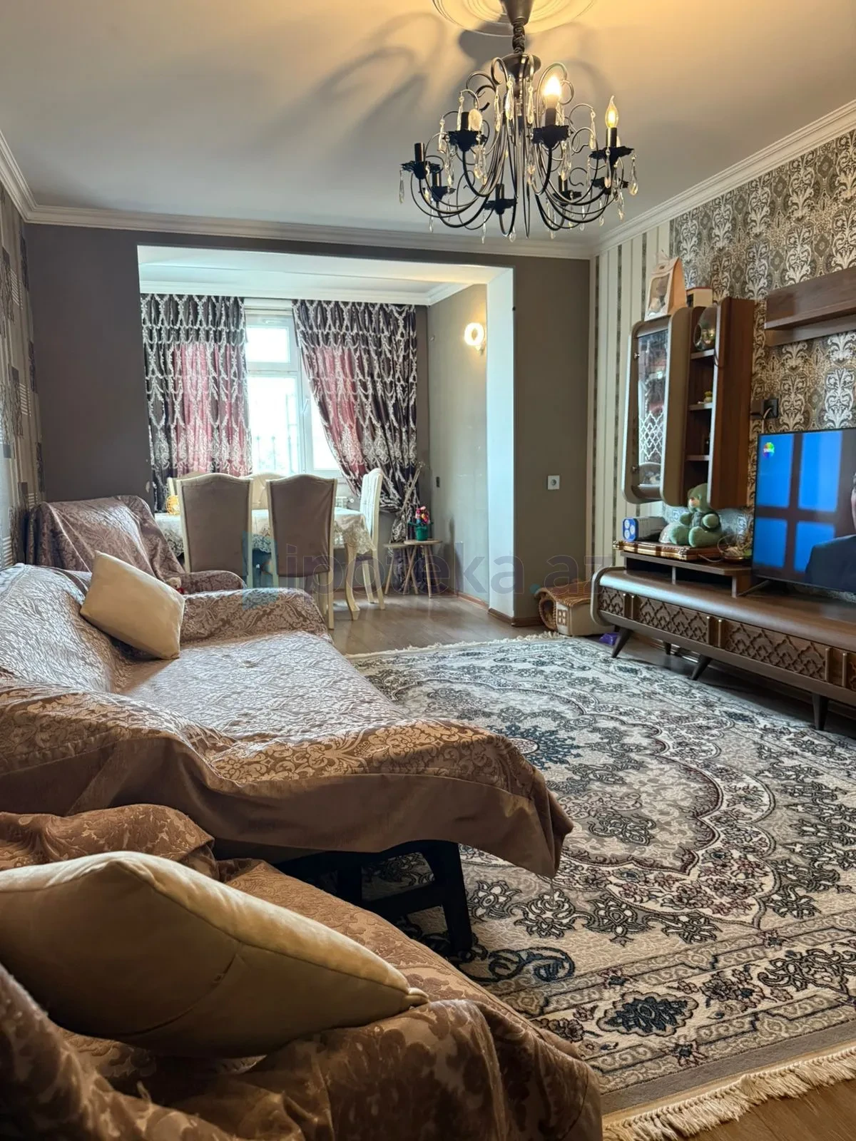 Satılır 3 otaqlı köhnə tikili 70 m²